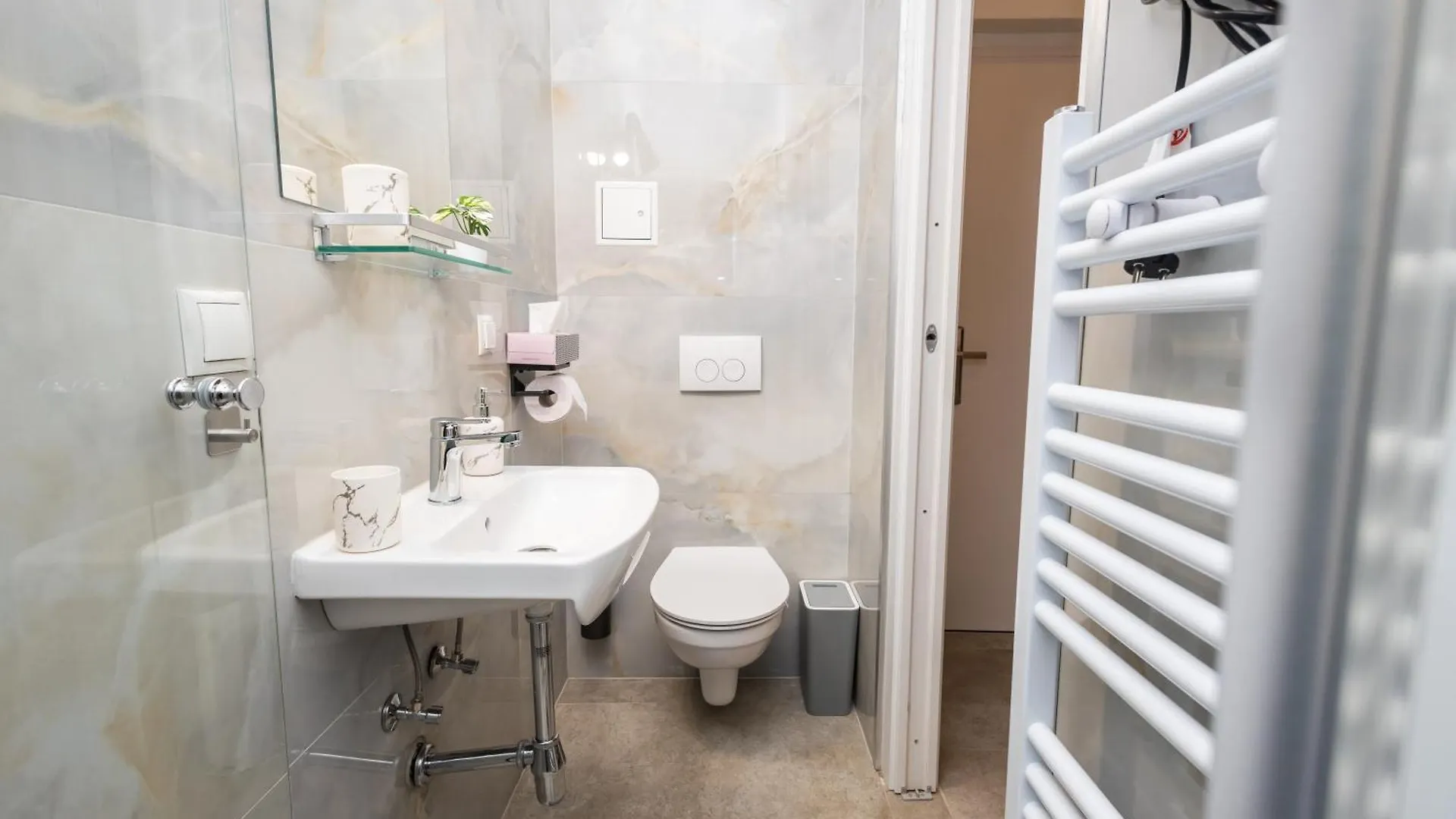 Boutique Suite Near City Centre Vienna 0*,